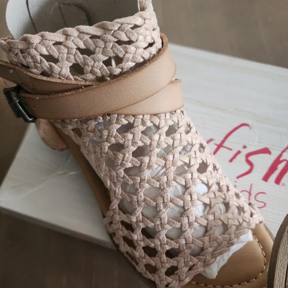 Girls New in box Sandals size 3 - Picture 4 of 8